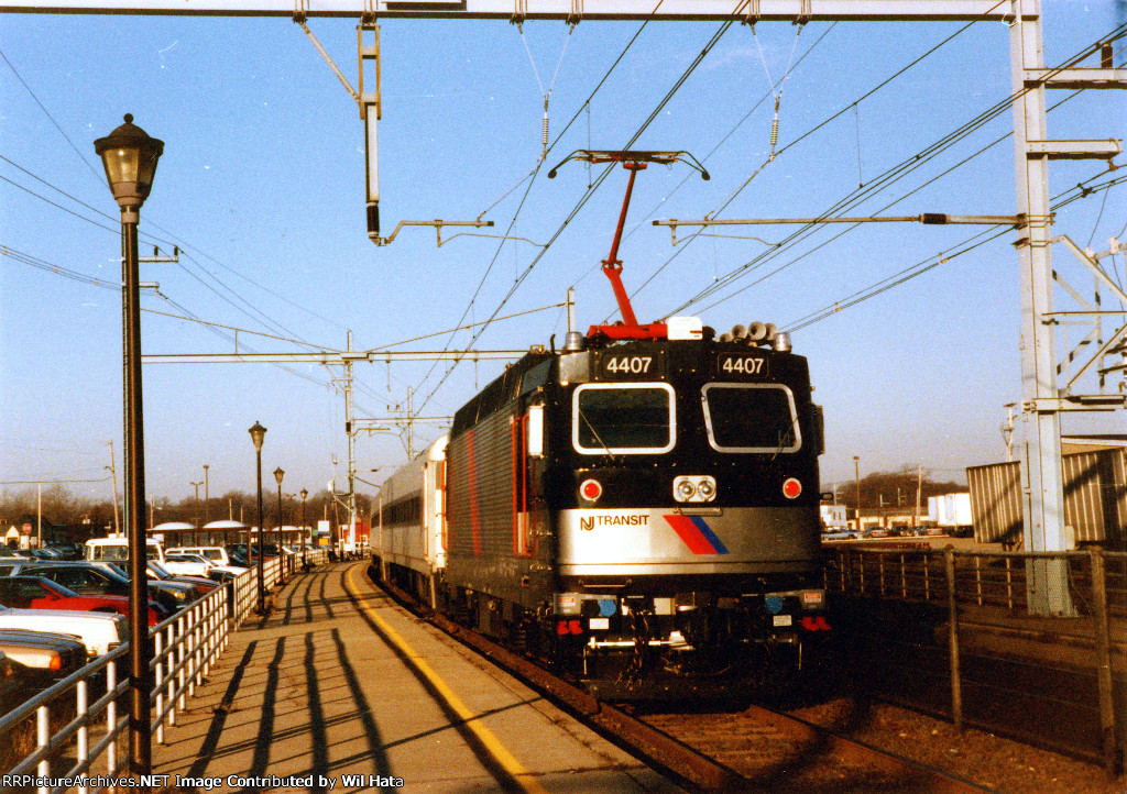 NJT ALP-44 4407